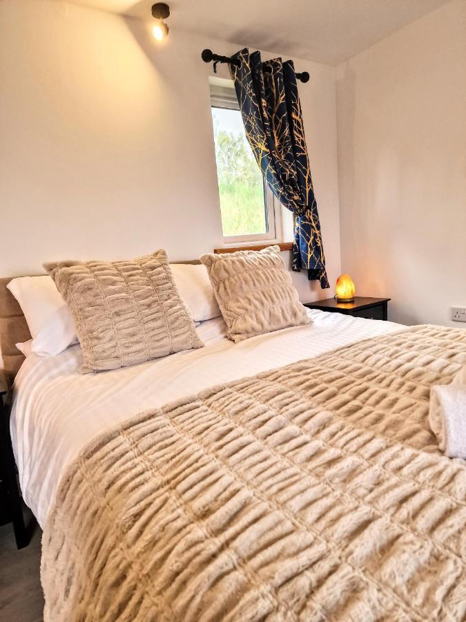 Kaoglen Lodge - Fawn Pod - Hot Tub - Dogs - Pitlochry - Luxury Blairgowrie and Rattray Exterior photo