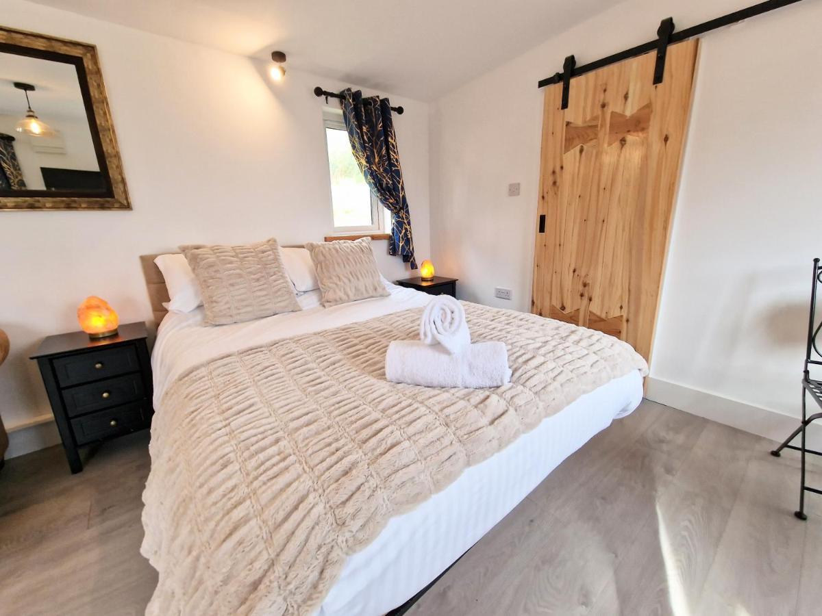 Kaoglen Lodge - Fawn Pod - Hot Tub - Dogs - Pitlochry - Luxury Blairgowrie and Rattray Exterior photo